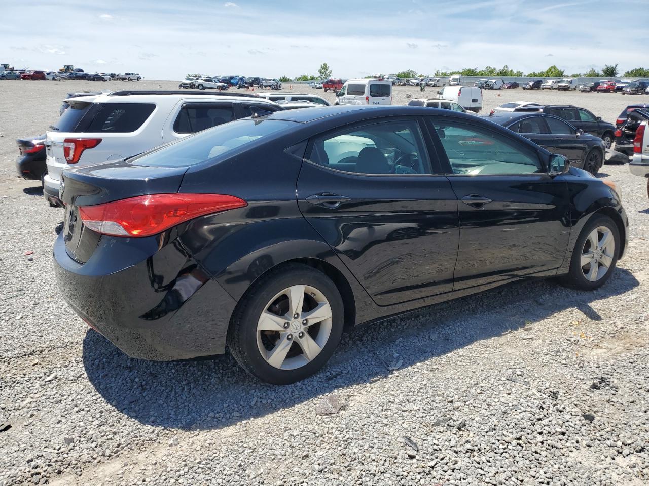 2013 Hyundai Elantra Gls vin: KMHDH4AE8DU893637