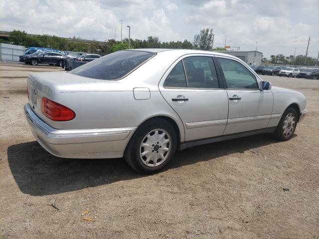 1998 Mercedes-Benz E 320 VIN: WDBJF65F1WA637855 Lot: 55469464