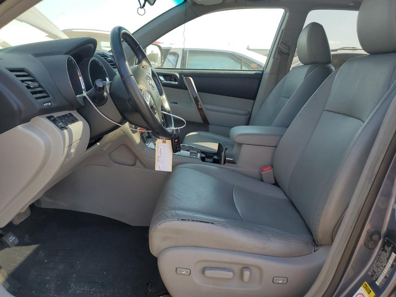 5TDDK3EH1CS131726 2012 Toyota Highlander Limited