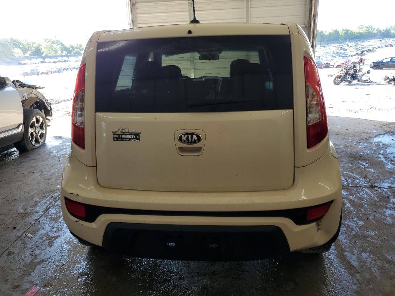 KNDJT2A64D7527384 2013 Kia Soul +