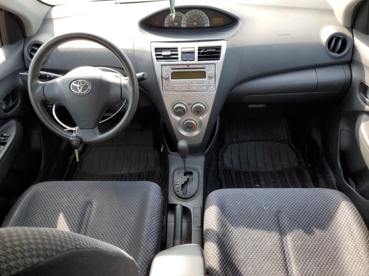 JTDBT923181188397 2008 Toyota Yaris