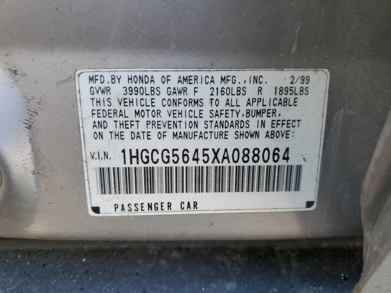 1HGCG5645XA088064 1999 Honda Accord Lx