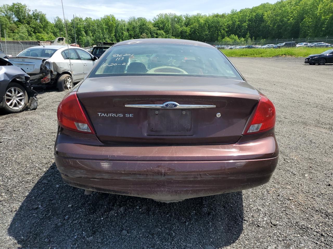 1FAFP53U2YA257626 2000 Ford Taurus Se