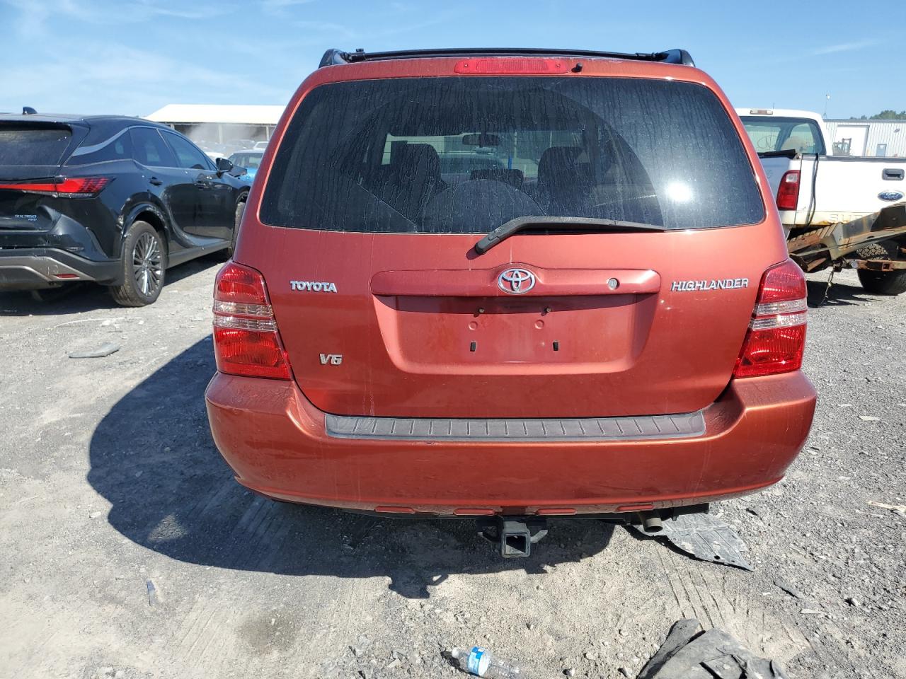 JTEGF21A030113172 2003 Toyota Highlander Limited