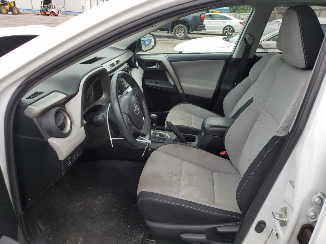 2T3WFREV3JW483546 TOYOTA RAV4 2018