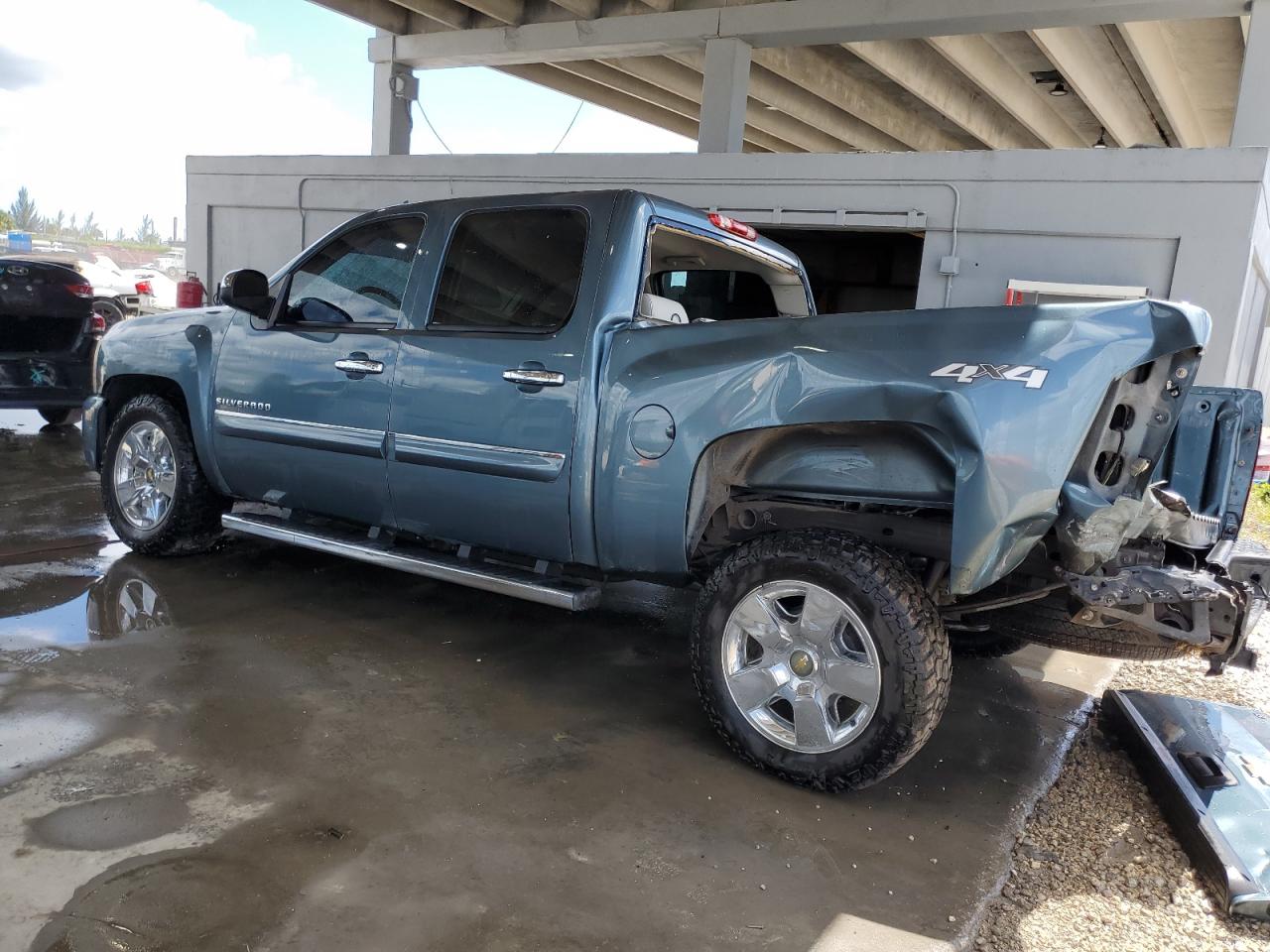 3GCPKSE31BG353871 2011 Chevrolet Silverado K1500 Lt