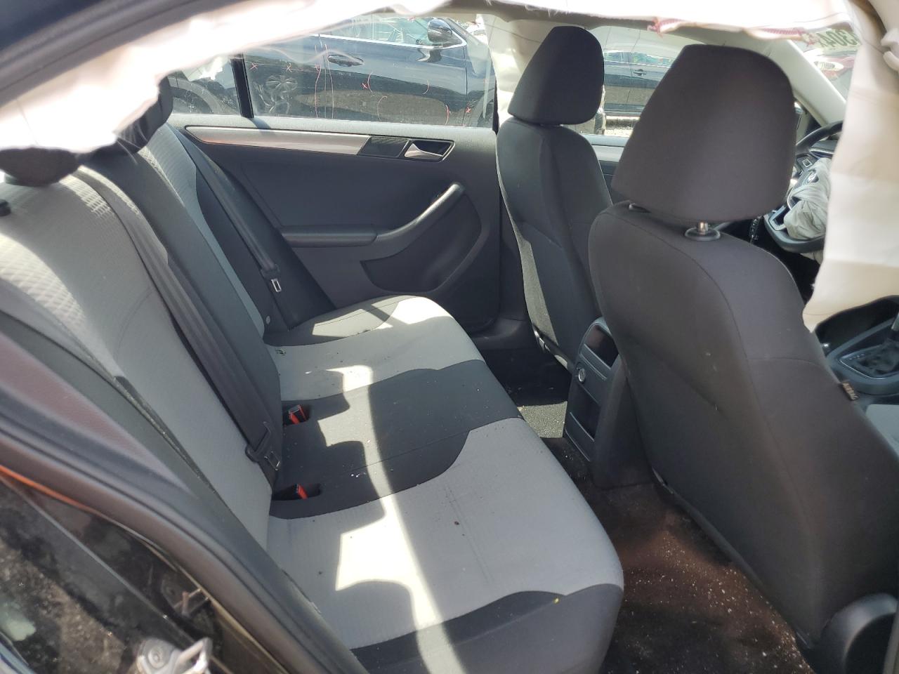 3VW2B7AJ5HM308628 2017 Volkswagen Jetta S