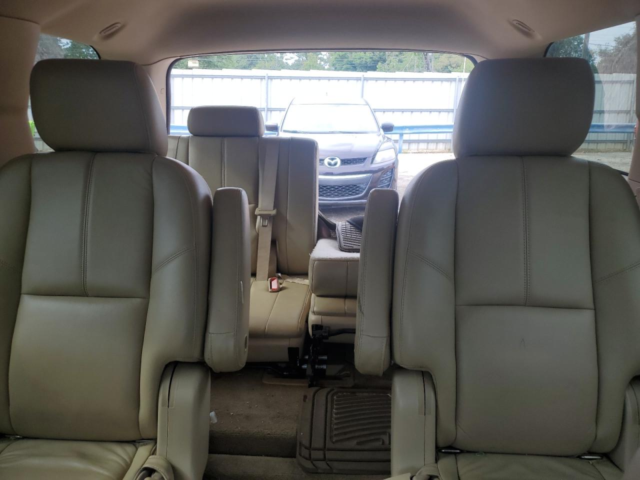 1GNSCBE09BR107008 2011 Chevrolet Tahoe C1500 Lt