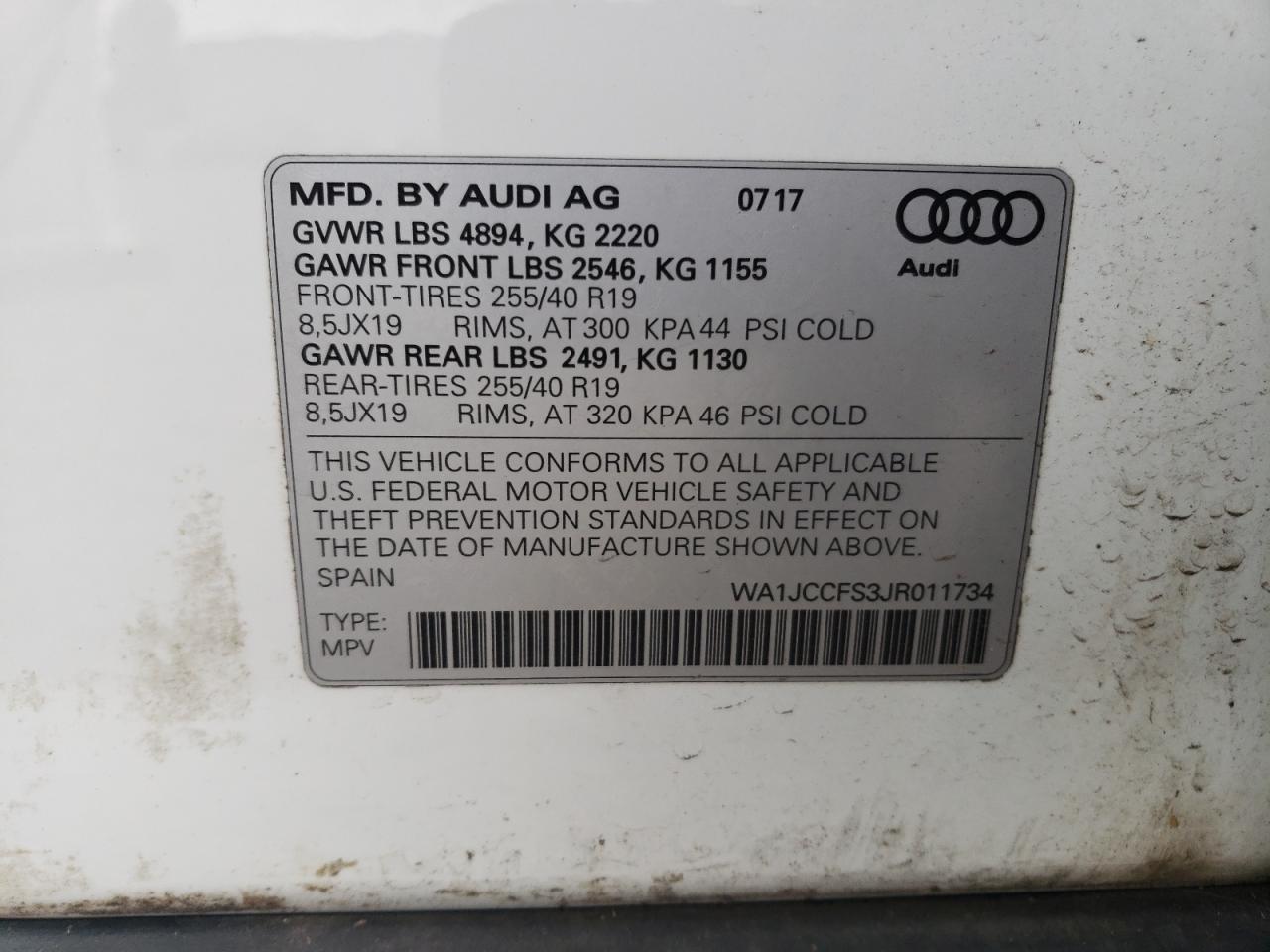 WA1JCCFS3JR011734 2018 Audi Q3 Premium Plus