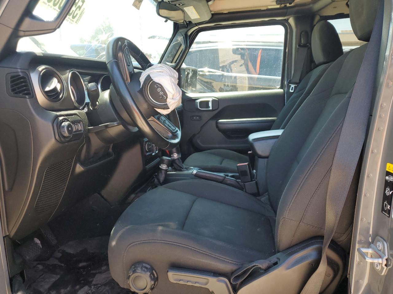 1C4HJXDG8LW287668 2020 Jeep Wrangler Unlimited Sport