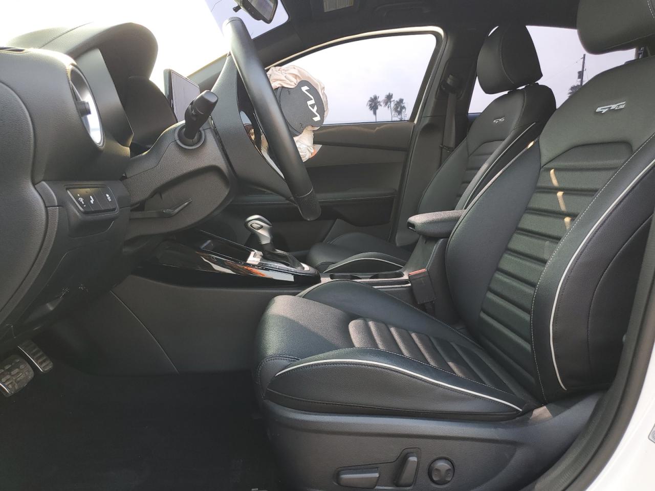 3KPF54AD1NE483842 2022 Kia Forte Gt Line