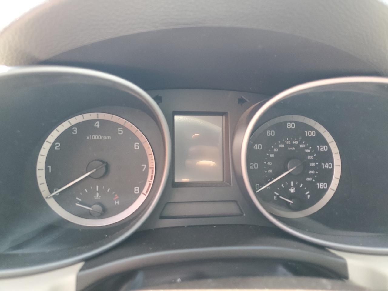 5NMZTDLB1JH106977 2018 Hyundai Santa Fe Sport