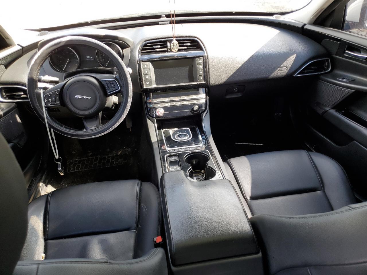 SAJAR4BG6HA977193 2017 Jaguar Xe