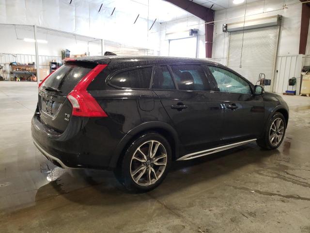 2018 Volvo V60 Cross Country Premier VIN: YV440MWKXJ2058797 Lot: 55676644