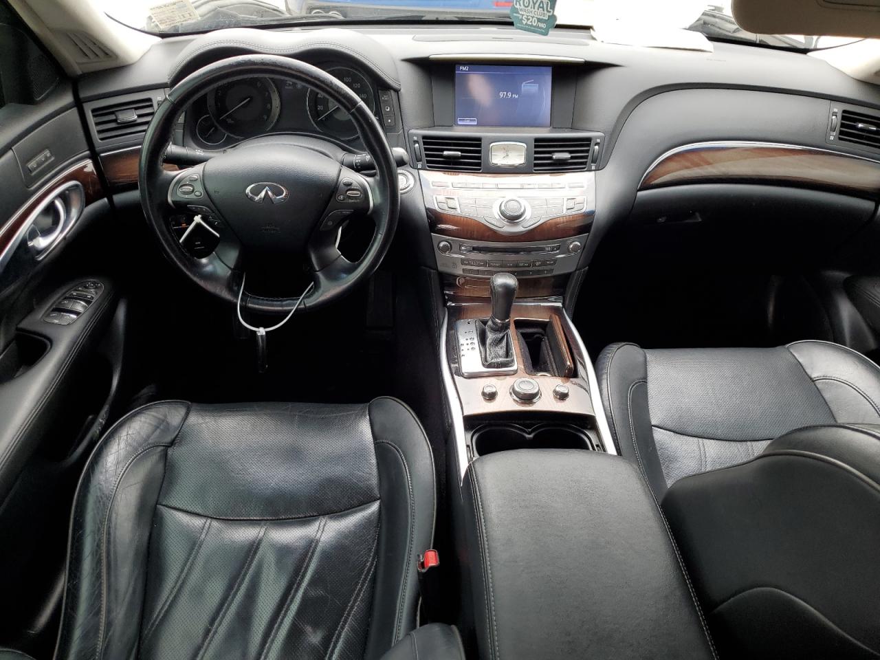 JN1BY1AP6GM220641 2016 Infiniti Q70 3.7