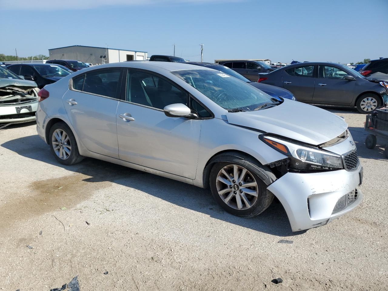 3KPFL4A73HE008133 2017 Kia Forte Lx