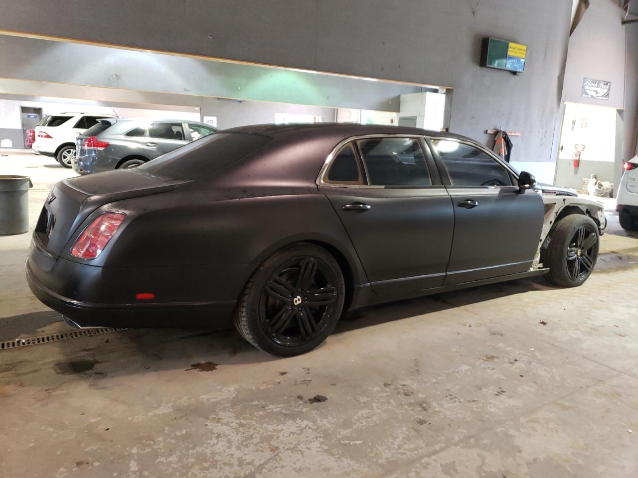 2013 Bentley Mulsanne vin: SCBBB7ZH5DC018408