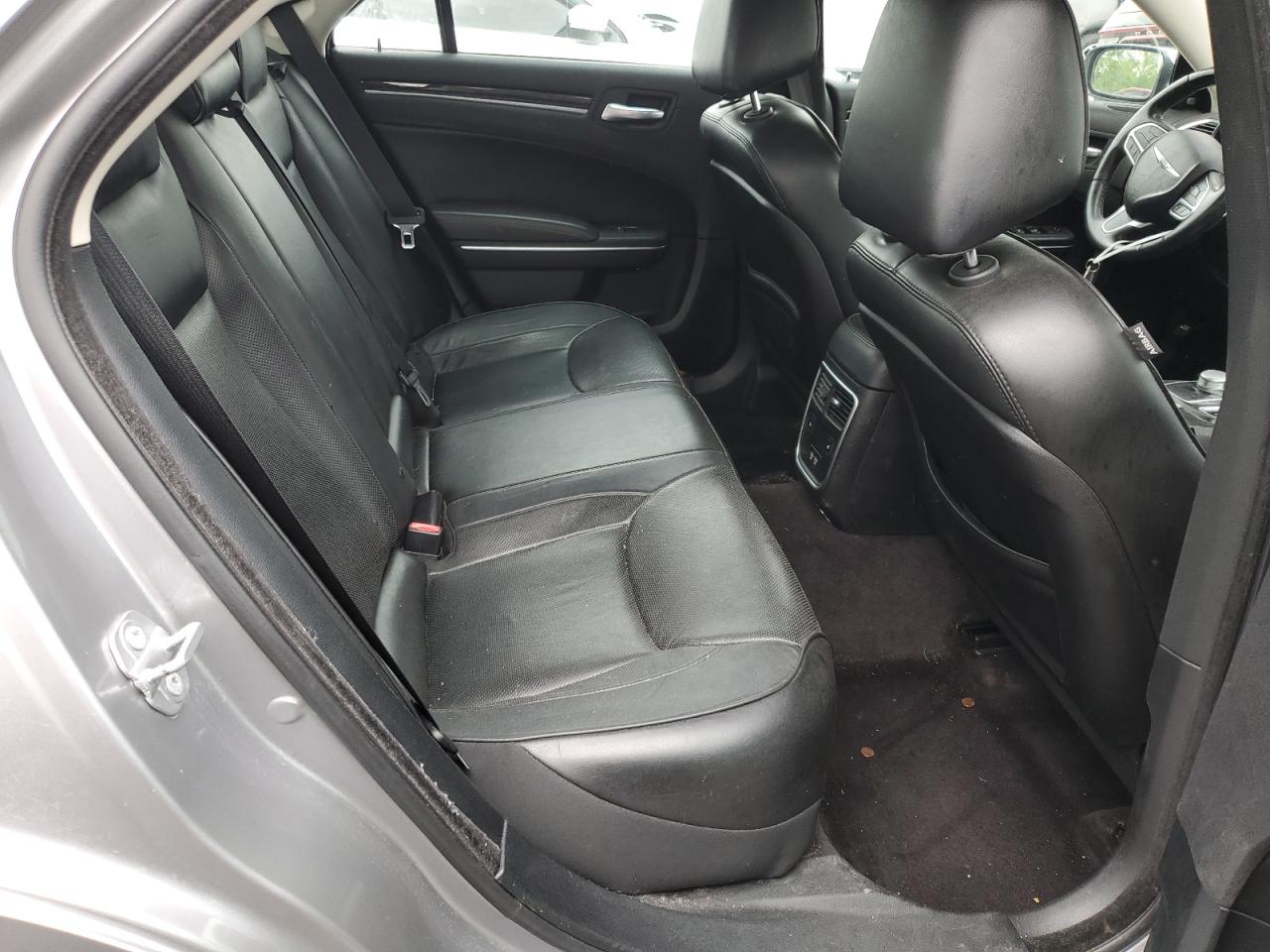 2C3CCAKG5JH268161 2018 Chrysler 300 Limited