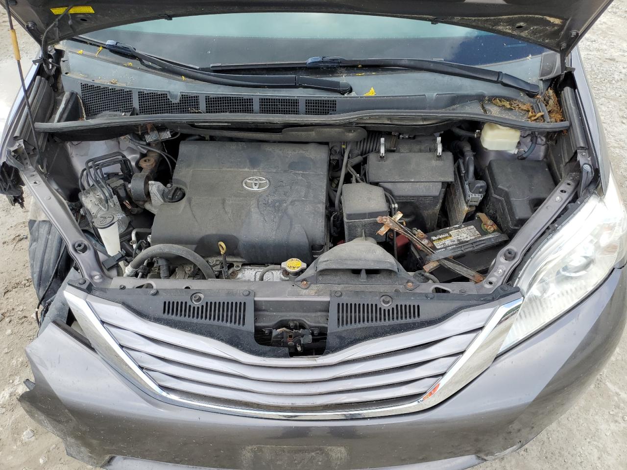 5TDYK3DC3FS635688 2015 Toyota Sienna Xle