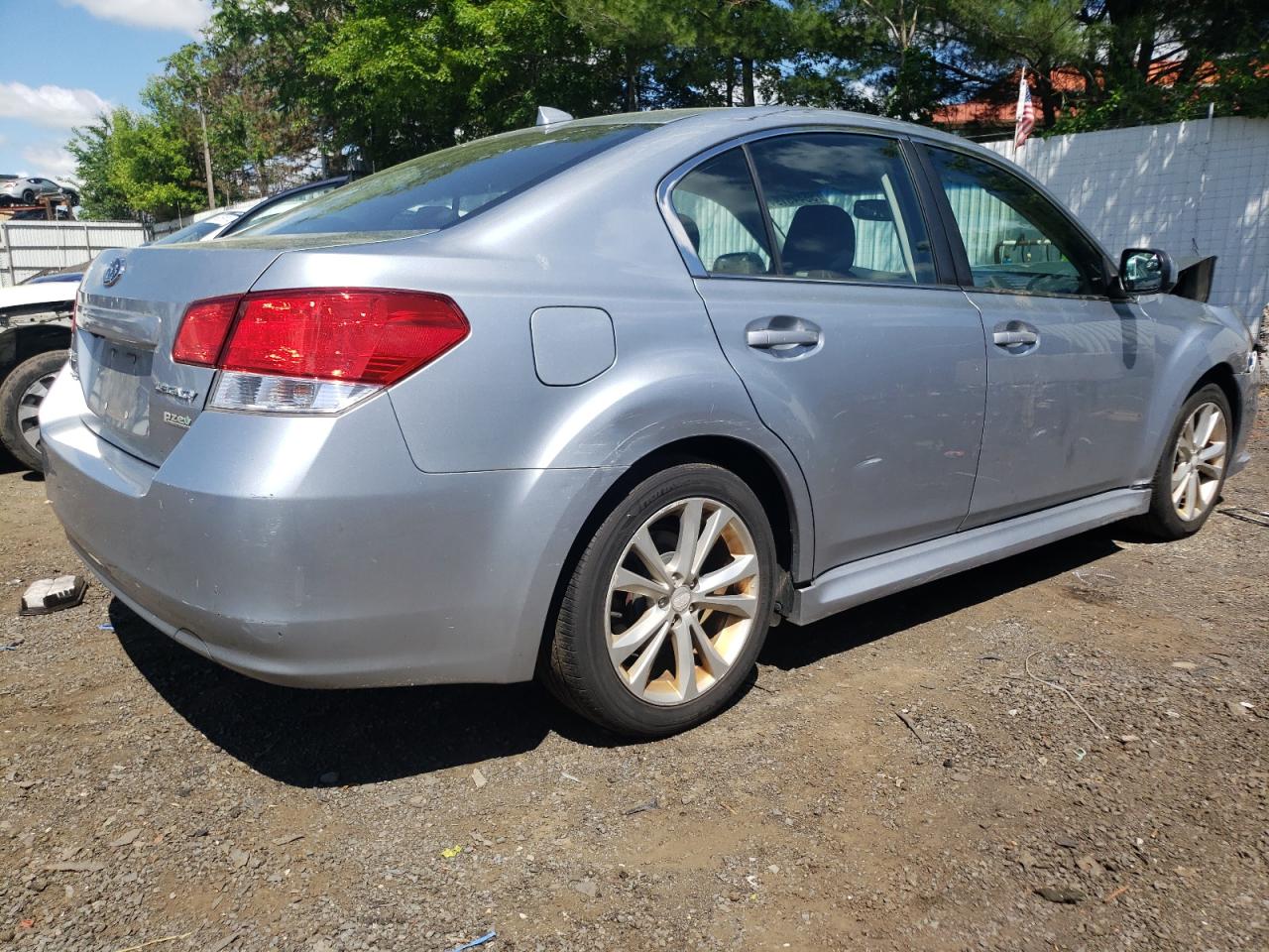 4S3BMBD64E3004307 2014 Subaru Legacy 2.5I Premium