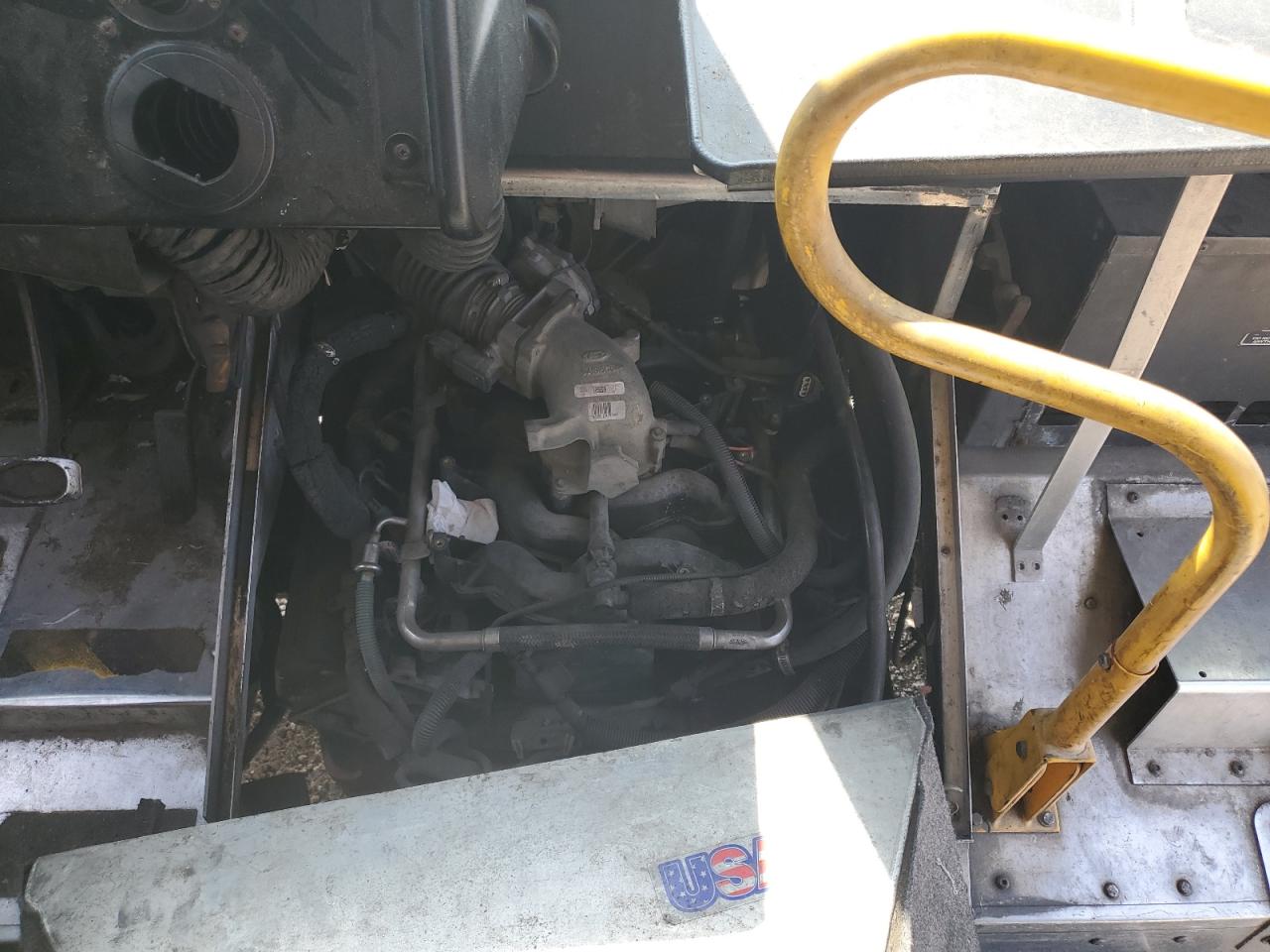 1FCLE49LX8DA77871 2008 Ford Econoline E450 Super Duty Commercial Stripped Chassis