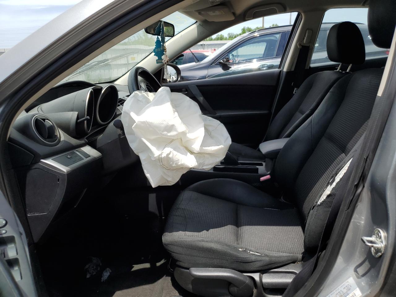 JM1BL1UF1C1563223 2012 Mazda 3 I