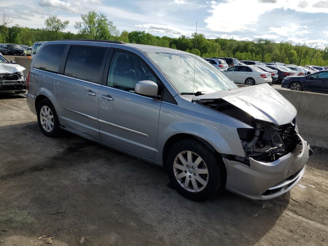 Lot #2835168255 2015 CHRYSLER TOWN & COU