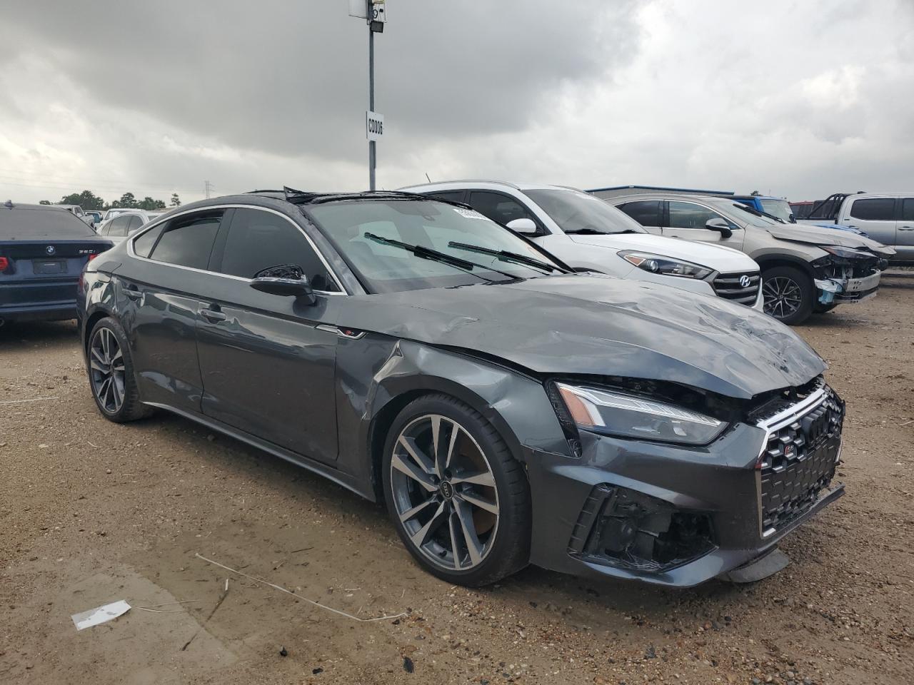 2022 Audi S5 Premium vin: WAUA4CF59NA033106