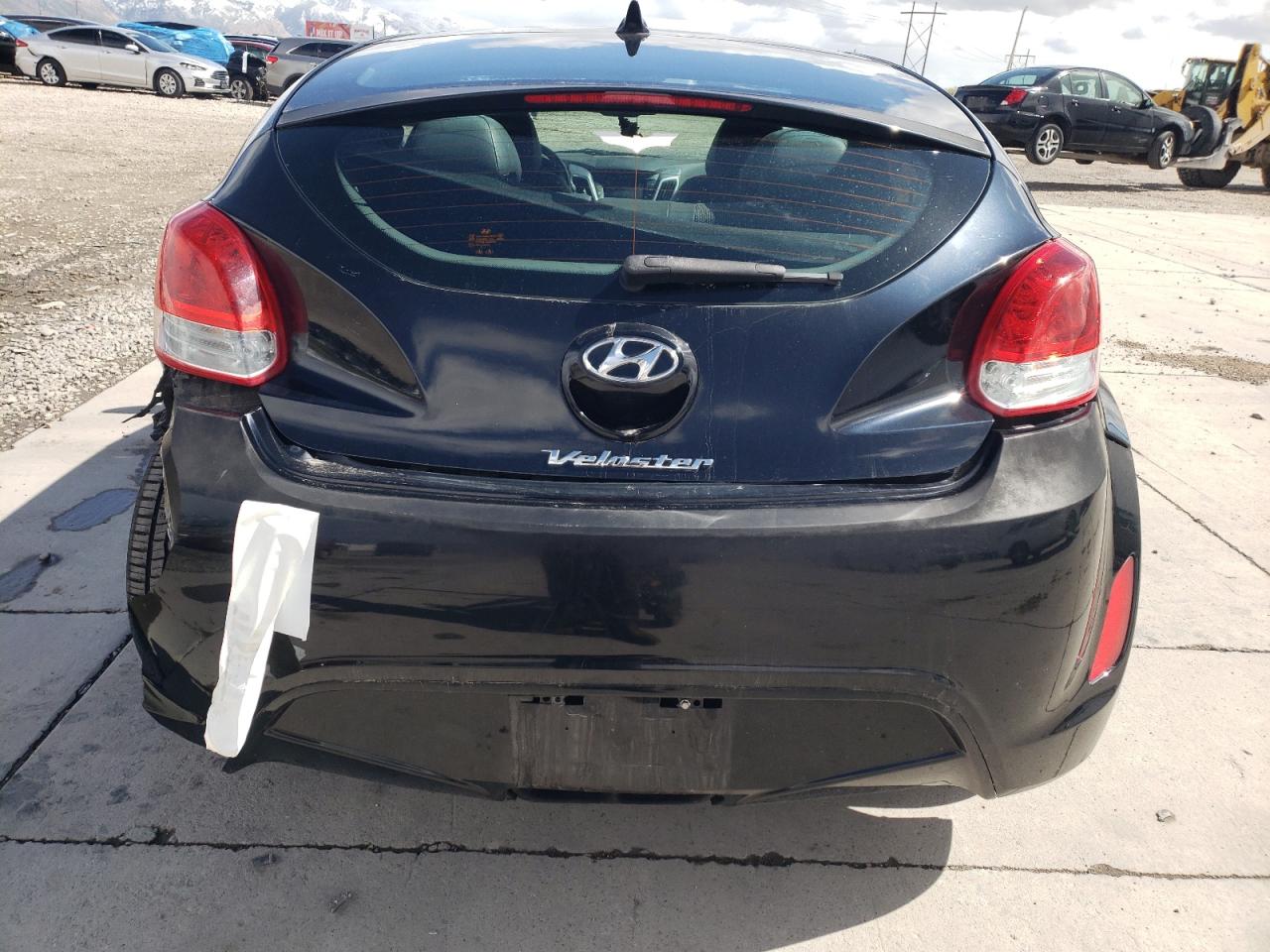 KMHTC6AD9CU043530 2012 Hyundai Veloster