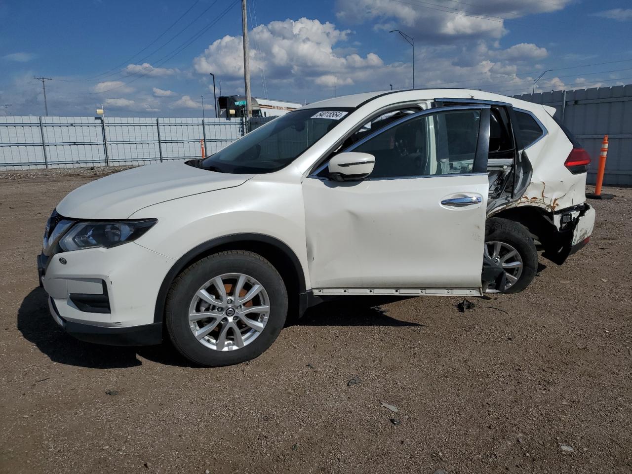 2018 Nissan X-Trail vin: JN8BT27T1JW079466