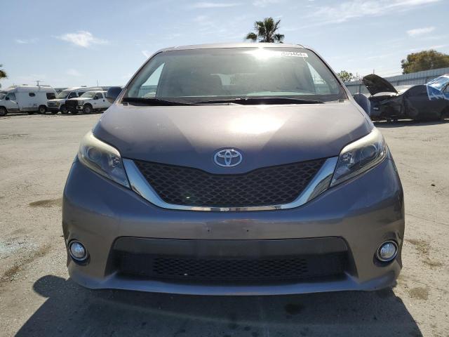 2017 TOYOTA SIENNA SE 5TDXZ3DC9HS806373