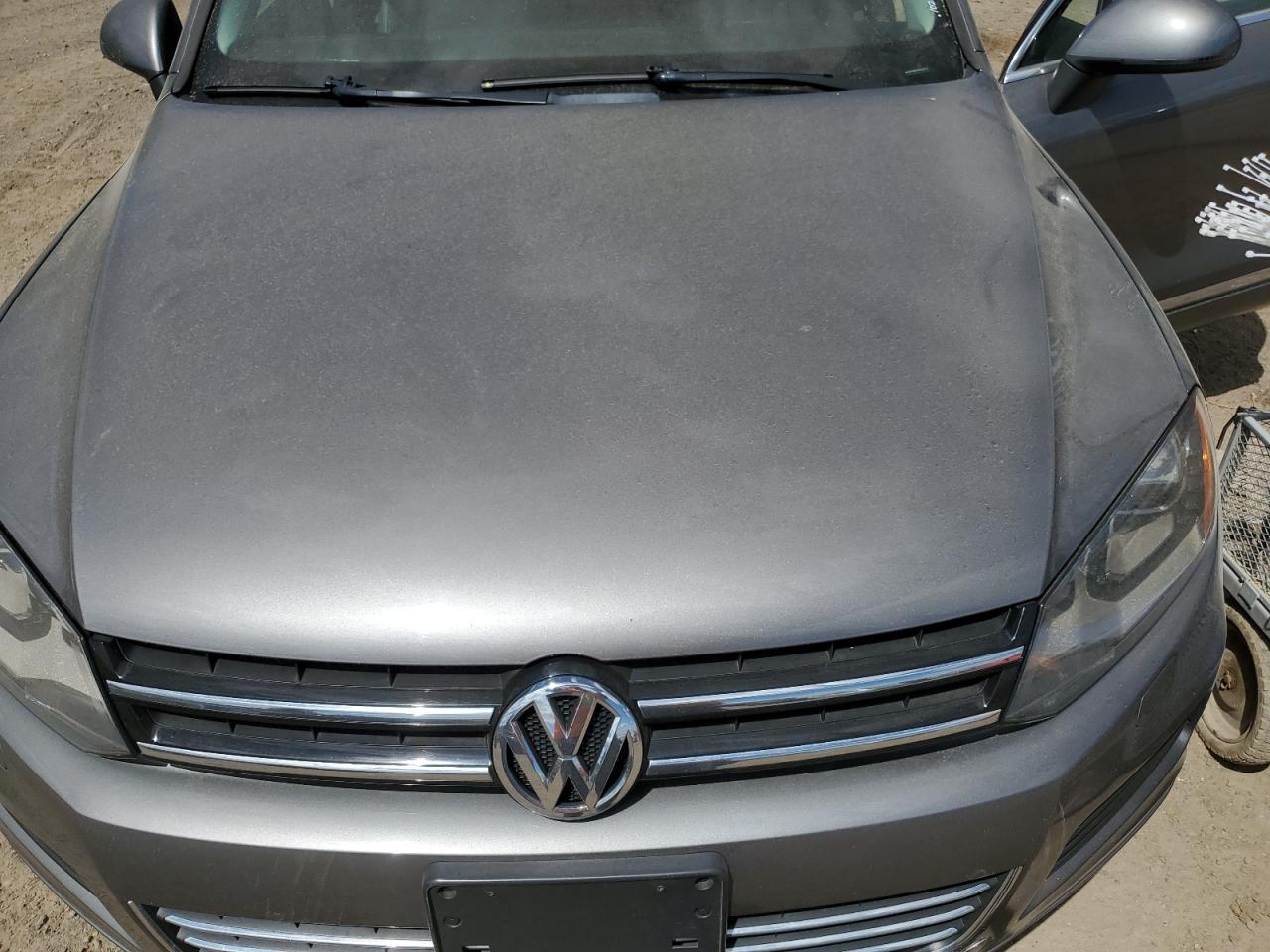 WVGFF9BP4BD003112 2011 Volkswagen Touareg V6