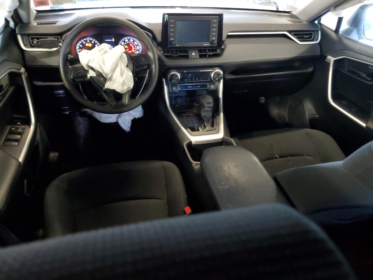 2T3F1RFV6MC192963 2021 Toyota Rav4 Le