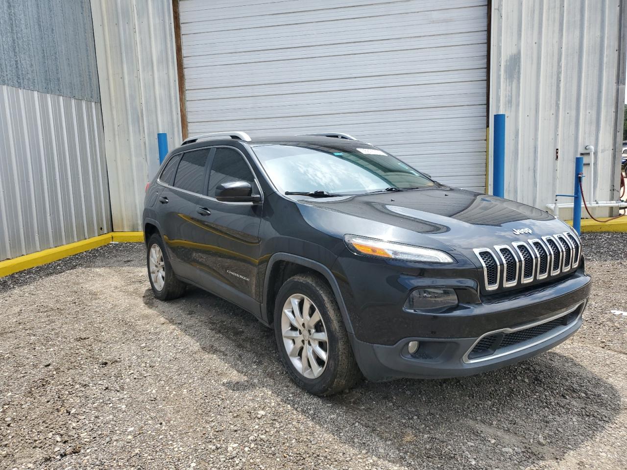 2016 Jeep Cherokee Limited vin: 1C4PJMDS5GW317875