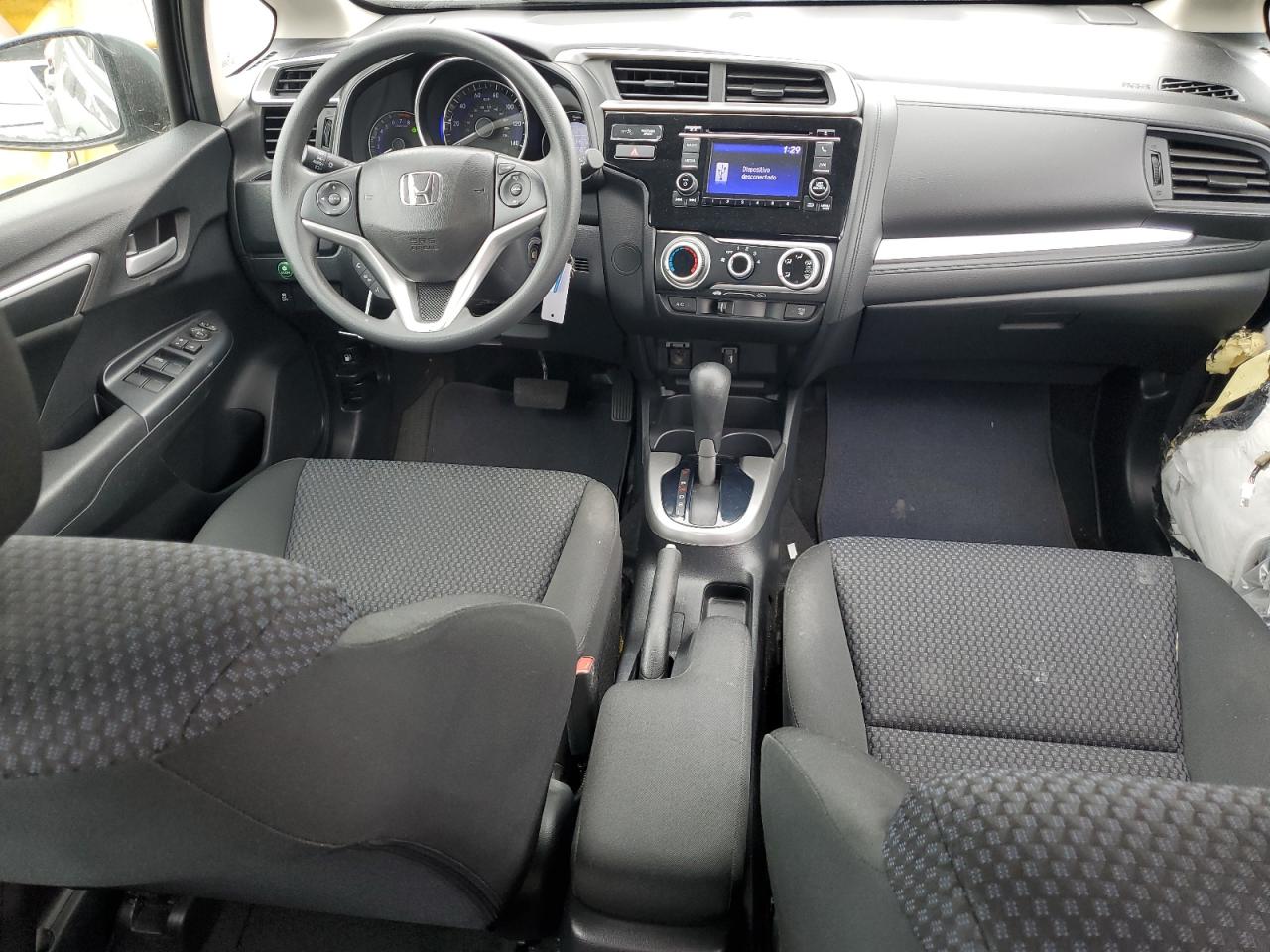 3HGGK5H42KM750076 2019 Honda Fit Lx