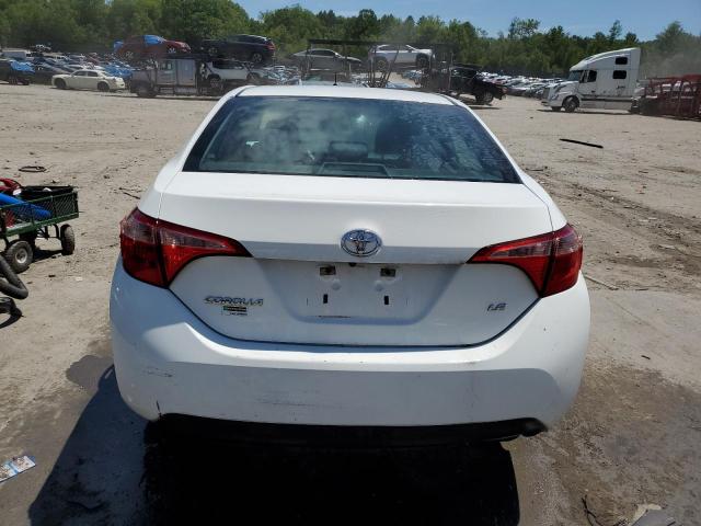 2018 Toyota Corolla L VIN: 5YFBURHE1JP805899 Lot: 57061754