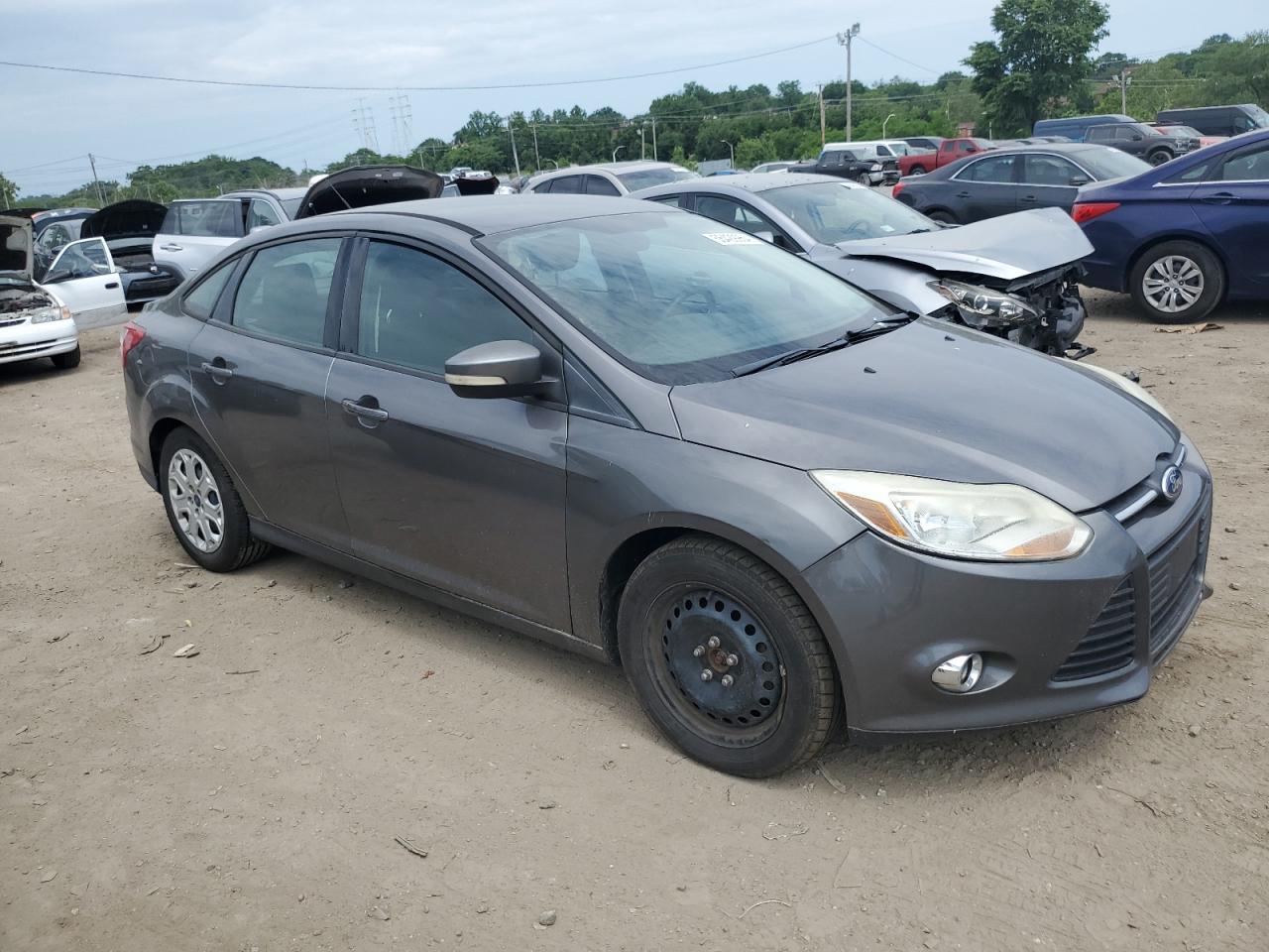 1FAHP3F26CL353280 2012 Ford Focus Se