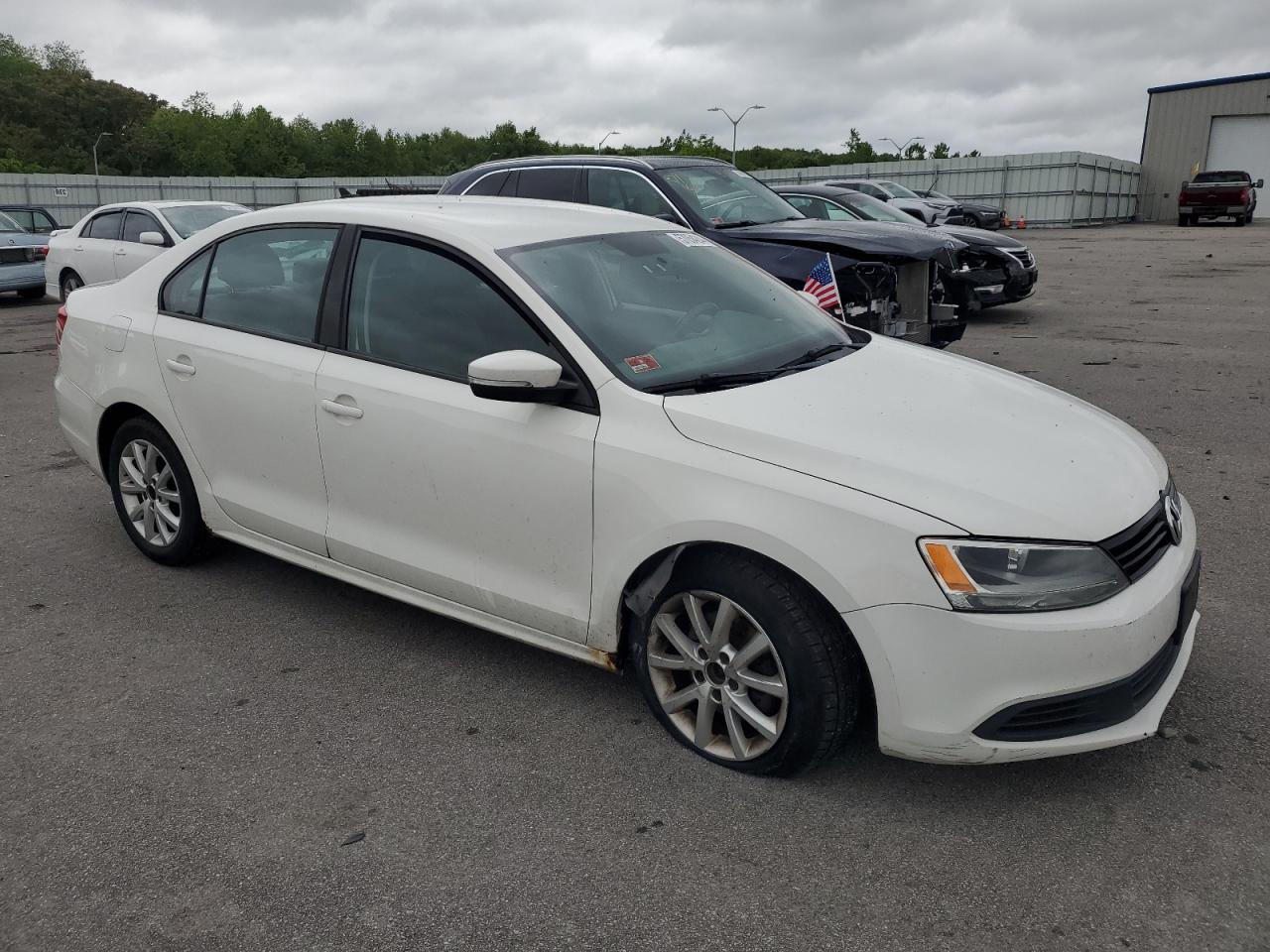 3VWDZ7AJ7BM053797 2011 Volkswagen Jetta Se