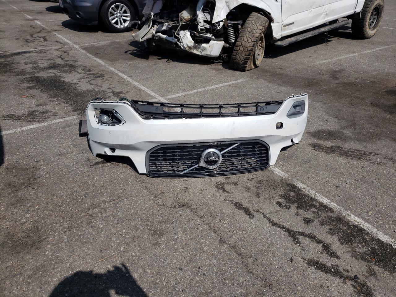 YV4162UM4N2749324 2022 Volvo Xc40 T5 R-Design