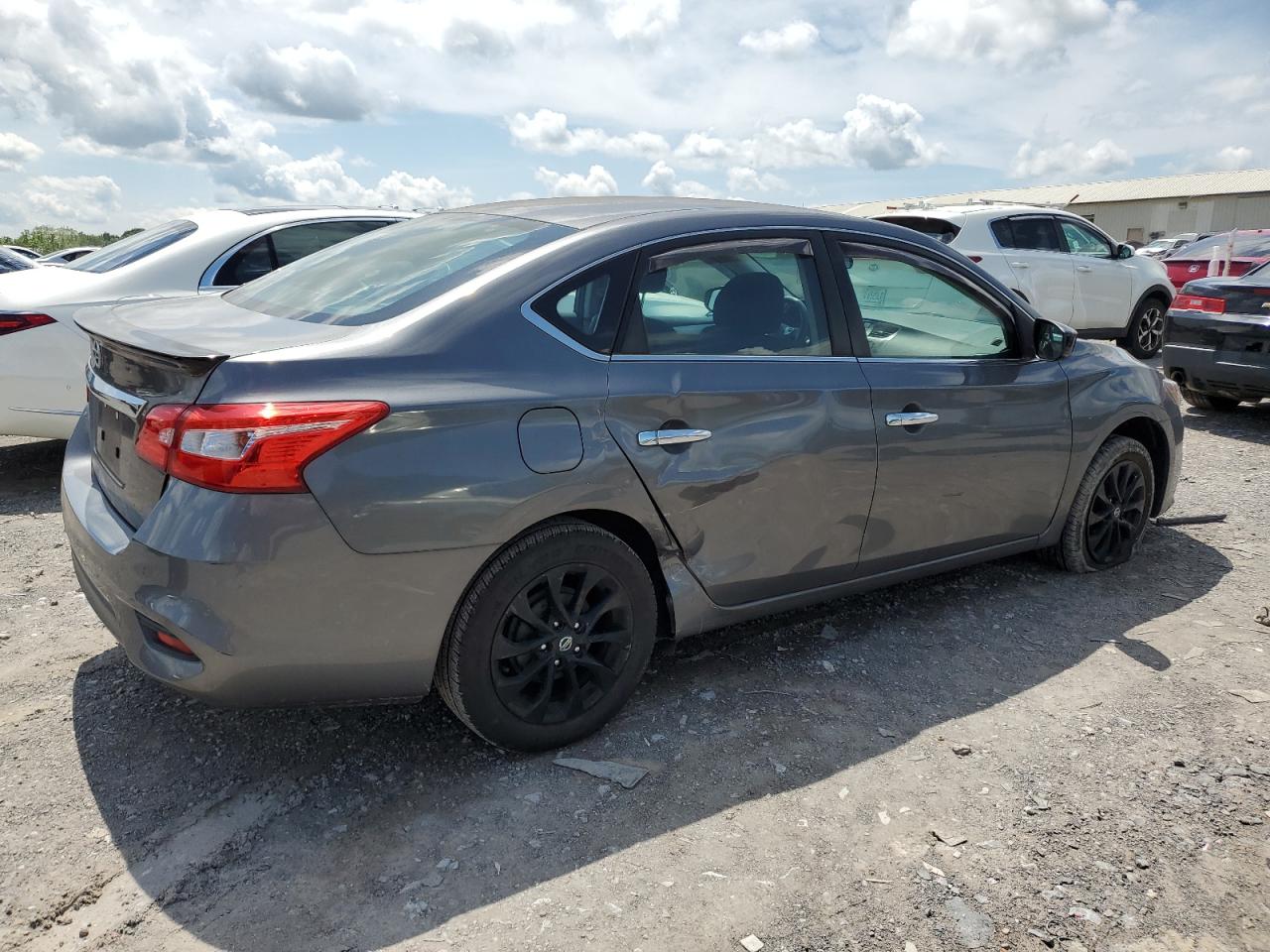 3N1AB7AP3JY329806 2018 Nissan Sentra S