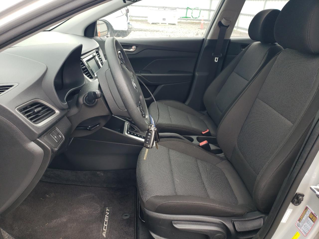 3KPC24A64LE109302 2020 Hyundai Accent Se