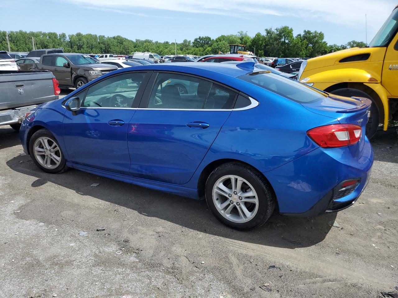 2018 Chevrolet Cruze Lt vin: 1G1BE5SM2J7220734