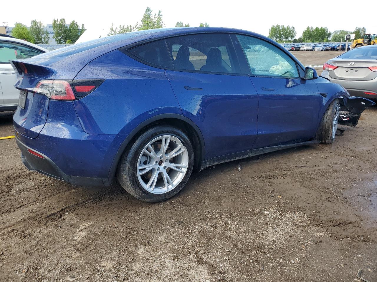 2023 Tesla Model Y vin: LRWYGDFD0PC967763