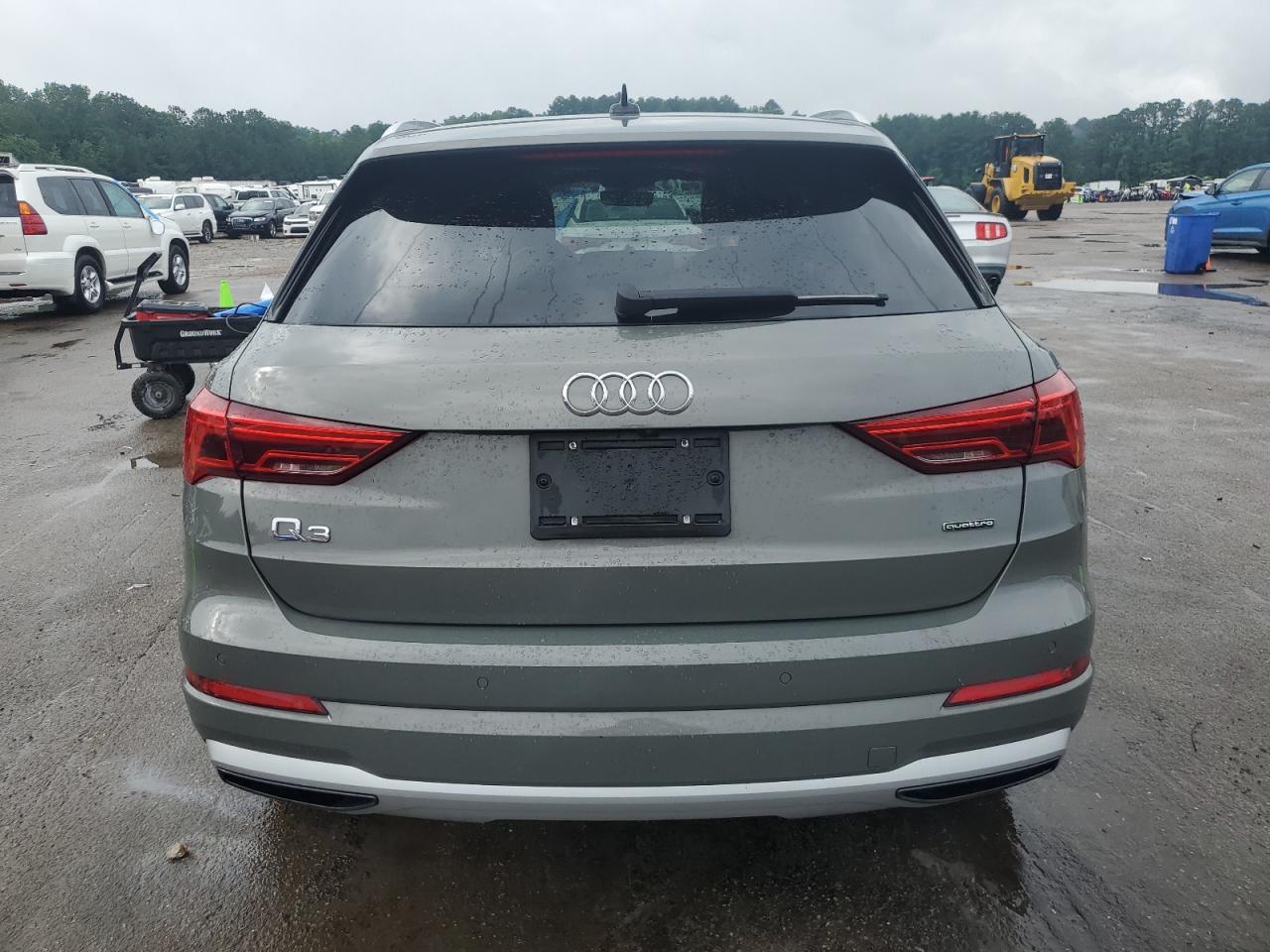 WA1AECF3XL1098665 2020 Audi Q3 Premium