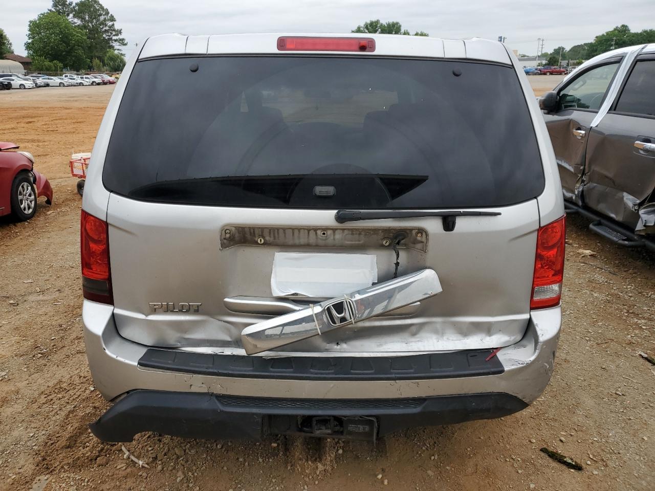 5FNYF3H28CB029700 2012 Honda Pilot Lx