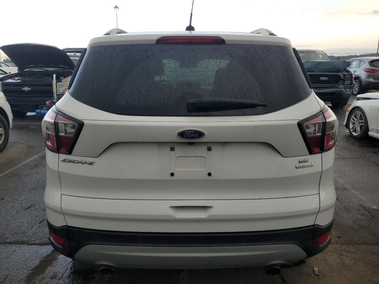 1FMCU0G96HUC04548 FORD ESCAPE 2017