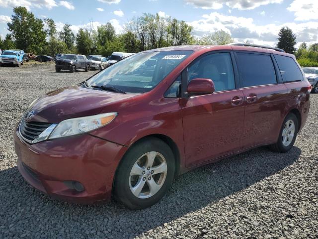 Lot #2552133081 2012 TOYOTA SIENNA LE salvage car