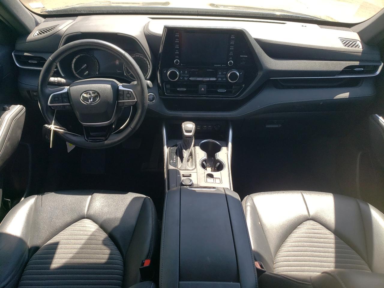 5TDLZRBH2NS249446 2022 Toyota Highlander Xse