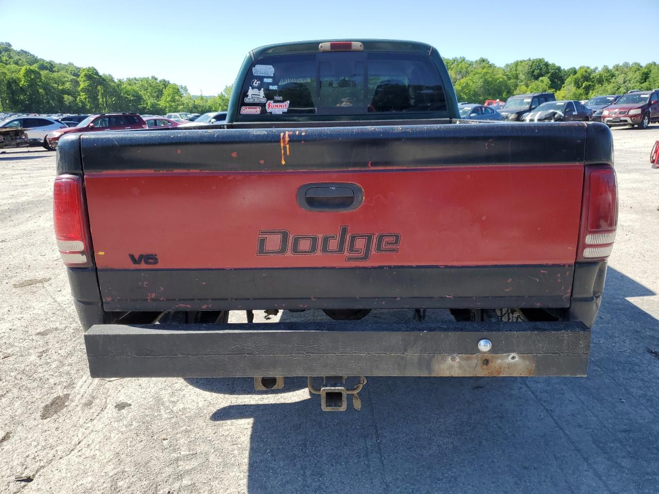 1B7GG22X1YS605421 2000 Dodge Dakota