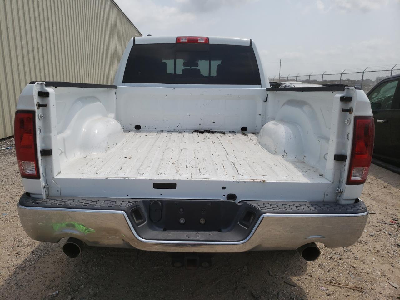 1C6RR7GT5ES288672 2014 Ram 1500 Slt